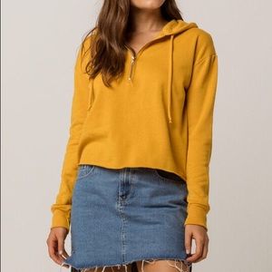 Sky and Sparrow Quarter zip with hood